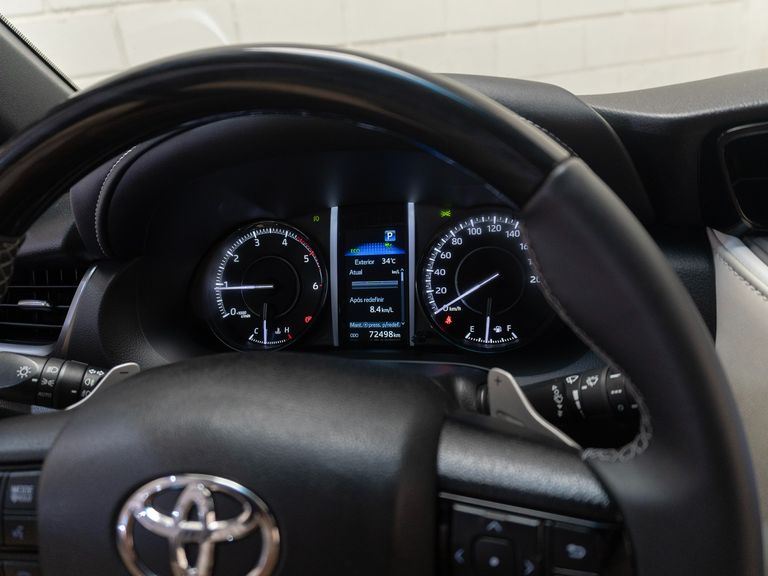 Toyota Hilux SW4 Diamond 2.8 TB 4x4 Die. Aut.