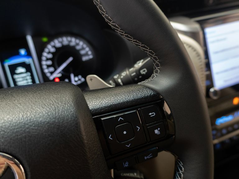 Toyota Hilux SW4 Diamond 2.8 TB 4x4 Die. Aut.