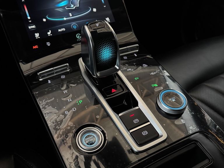 Caoa Chery Tiggo 8 PRO 1.5 Turbo (Híbrido) 