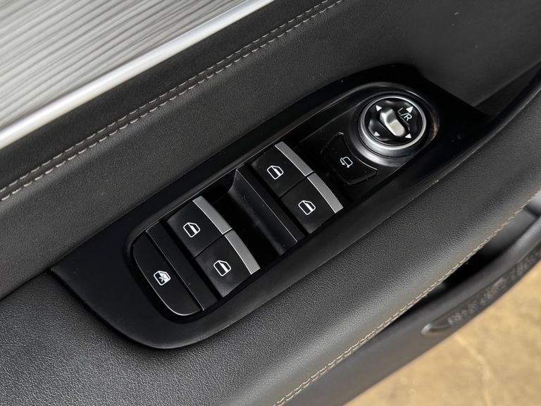 Caoa Chery Tiggo 8 PRO 1.5 Turbo (Híbrido) 