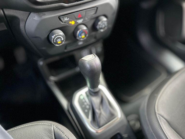 Jeep Renegade Sport T270 1.3 TB 4x2 Flex Aut.