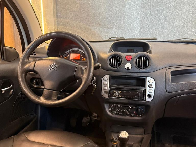 Citroën C3 GLX 1.4/ GLX Sonora 1.4 Flex 8V 5p