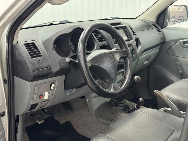 Toyota Hilux CD D4-D 4x4 2.5 16V 102cv TB Dies.