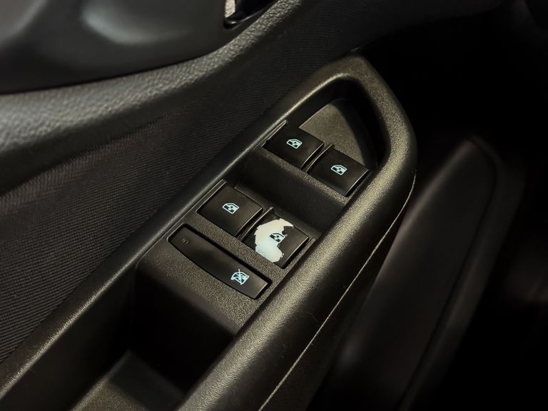 Chevrolet ONIX HATCH LTZ 1.4 8V FlexPower 5p Aut.