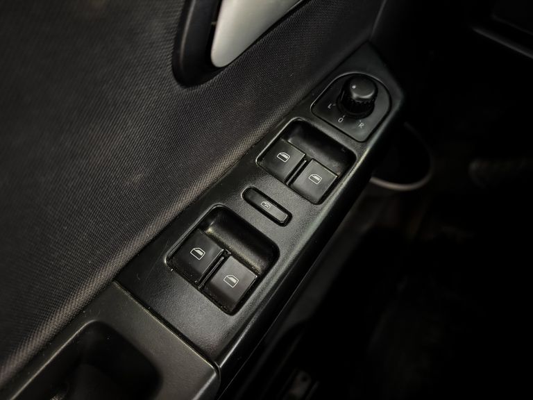 VolksWagen Fox 1.0 Mi Total Flex 8V 5p