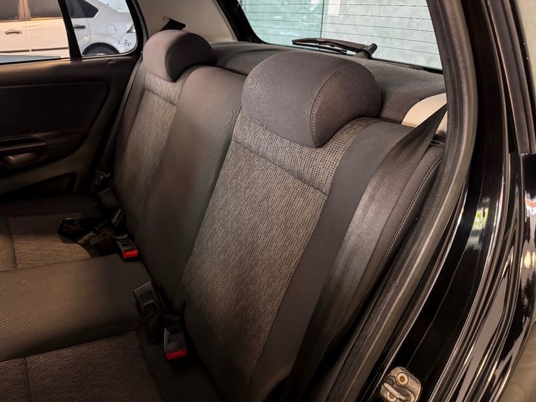 VolksWagen Fox 1.0 Mi Total Flex 8V 5p