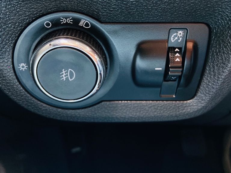 Chevrolet ONIX HATCH LT 1.4 8V FlexPower 5p Mec.