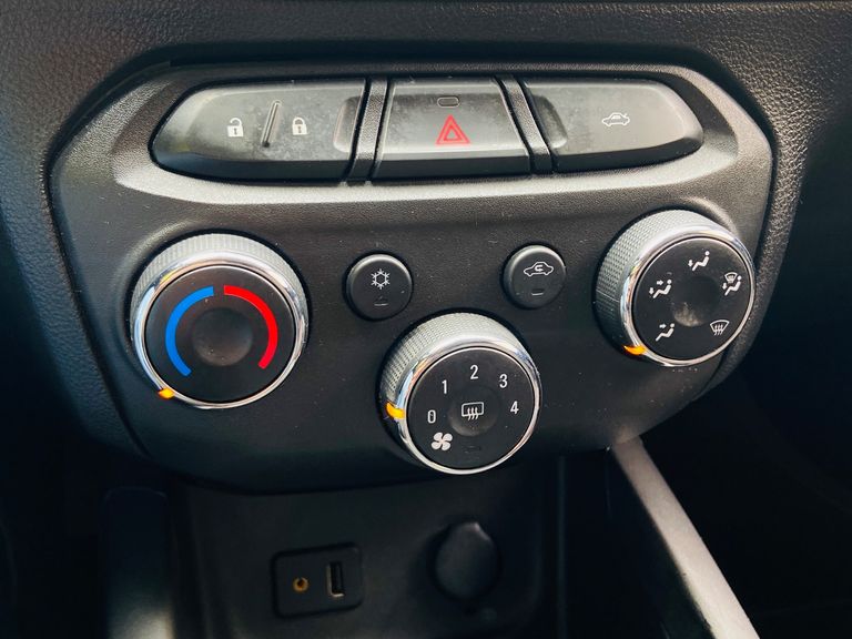 Chevrolet ONIX HATCH LT 1.4 8V FlexPower 5p Mec.