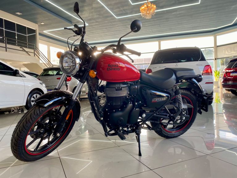 Royal Enfield Meteor 350 Fireball 