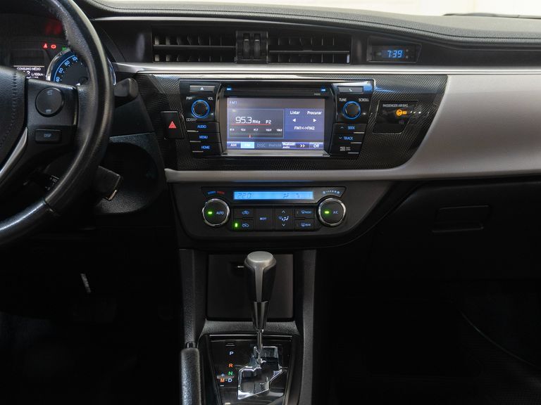 Toyota Corolla XEi 2.0 Flex 16V Aut.