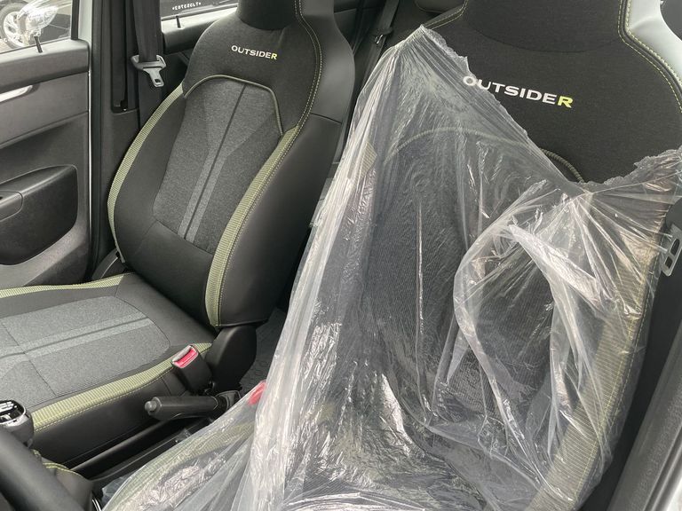 Renault KWID OUTSIDER 1.0 Flex 12V 5p Mec.