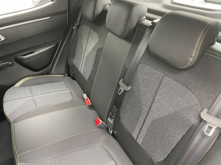 Renault KWID OUTSIDER 1.0 Flex 12V 5p Mec.