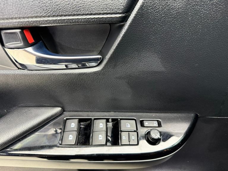 Toyota Hilux CD SRX 4x4 2.8 TDI 16V Diesel Aut.