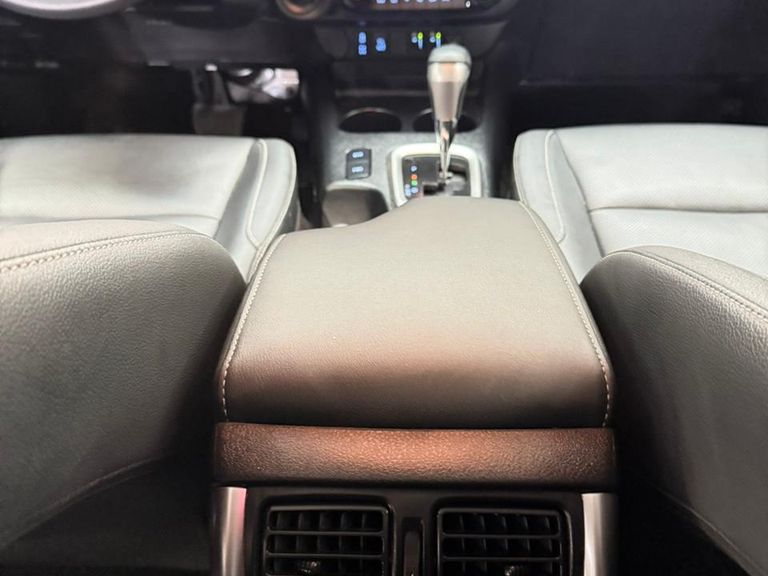 Toyota Hilux CD SRX 4x4 2.8 TDI 16V Diesel Aut.