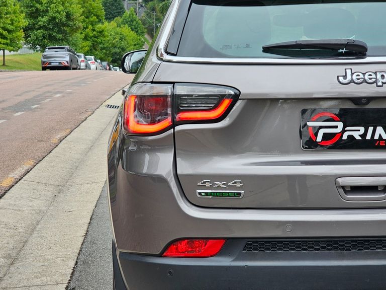 Jeep COMPASS LONGITUDE 2.0 4x4 Dies. 16V Aut.