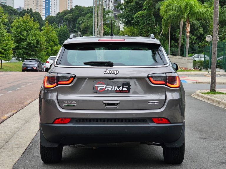 Jeep COMPASS LONGITUDE 2.0 4x4 Dies. 16V Aut.