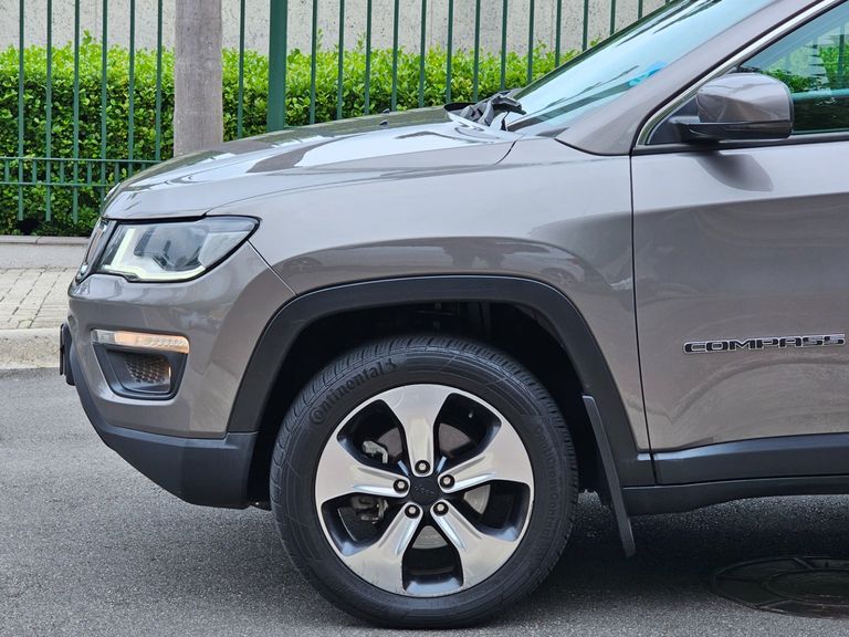 Jeep COMPASS LONGITUDE 2.0 4x4 Dies. 16V Aut.