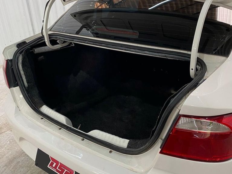 VolksWagen VOYAGE 1.6 MSI Flex 8V 4p