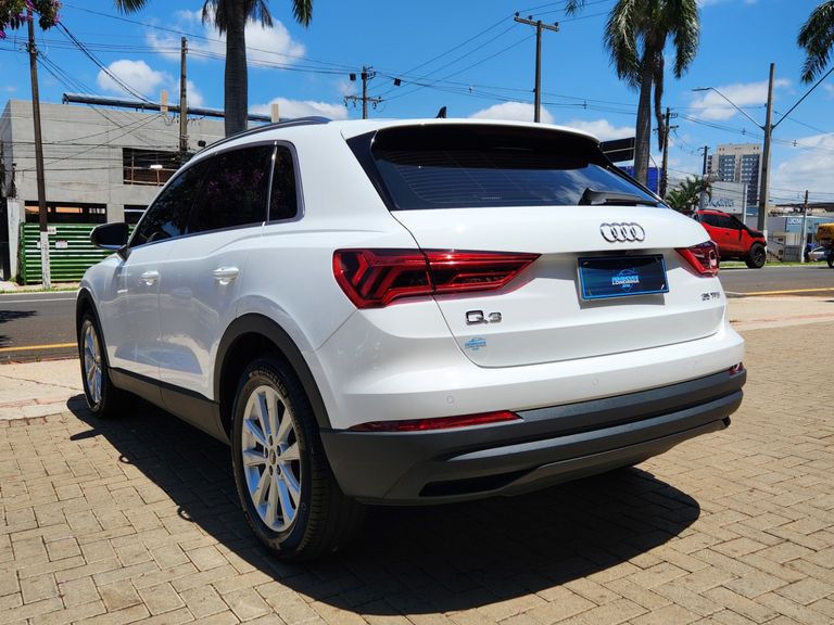 Audi Q3 P. Plus 1.4 TFSI Flex/P.Plus S-tronic