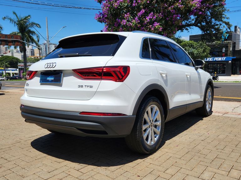 Audi Q3 P. Plus 1.4 TFSI Flex/P.Plus S-tronic