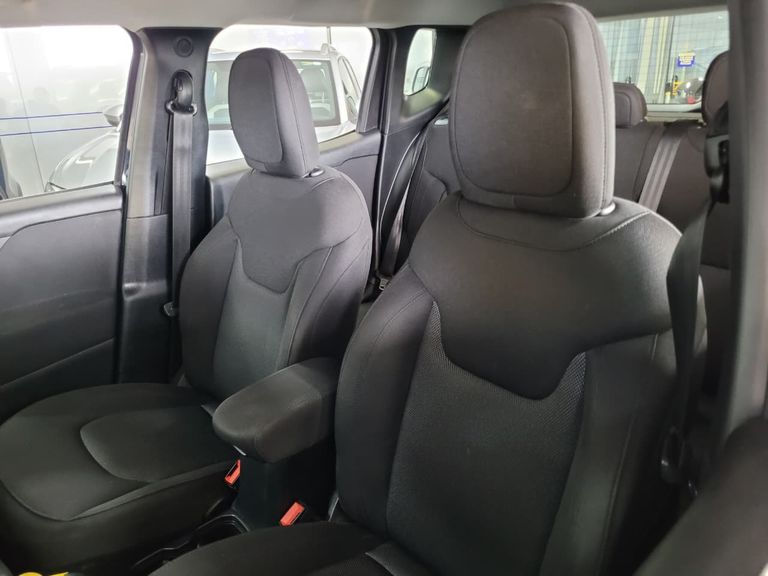 Jeep Renegade 1.8 4x2 Flex 16V Aut.