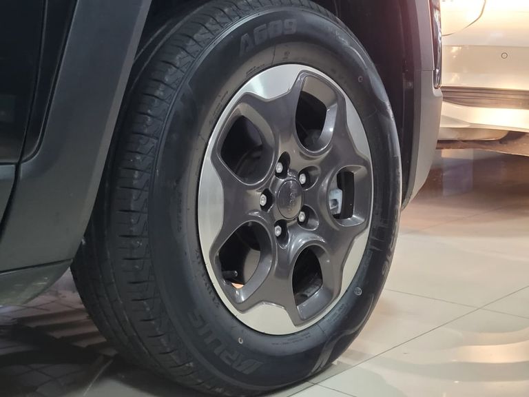 Jeep Renegade 1.8 4x2 Flex 16V Aut.