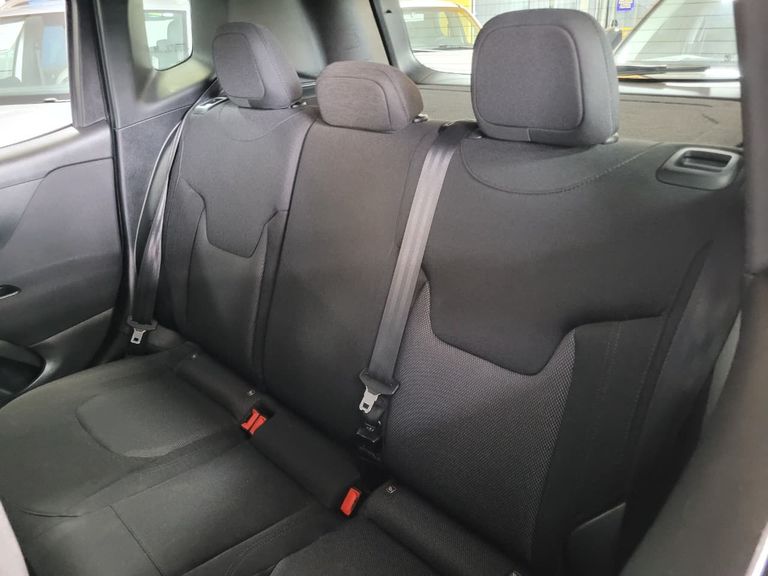 Jeep Renegade 1.8 4x2 Flex 16V Aut.