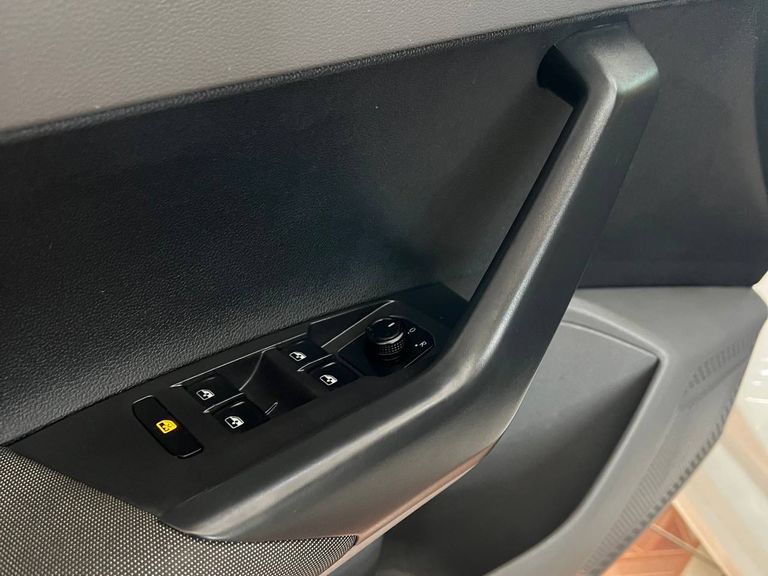 VolksWagen VIRTUS Comfort. 200 TSI 1.0 Flex 12V Aut