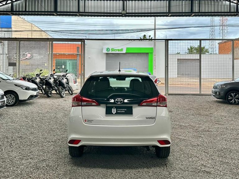 Toyota YARIS XL Live 1.3 Flex 16V 5p Aut.