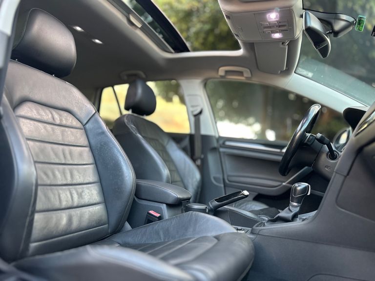 VolksWagen Golf Highline 1.4 TSI Total Flex Aut.