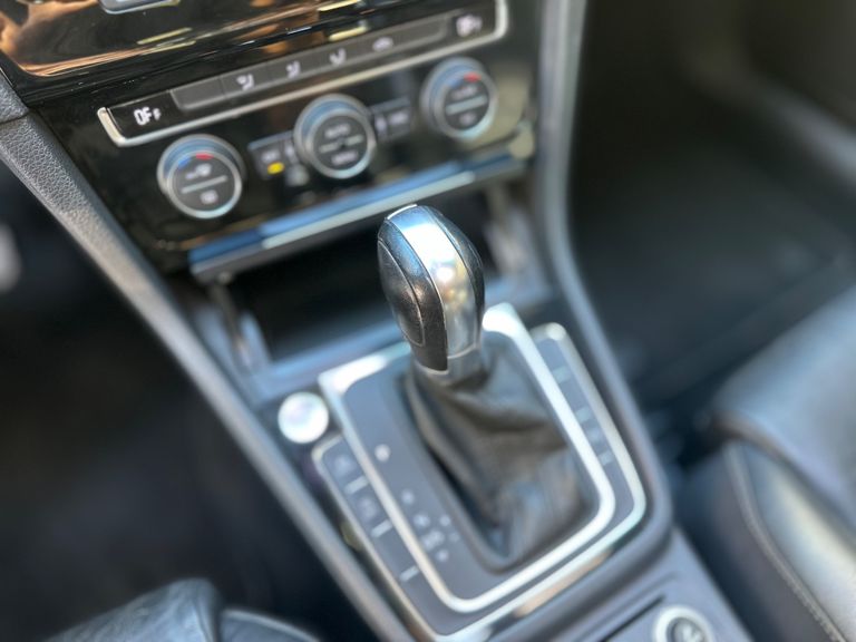 VolksWagen Golf Highline 1.4 TSI Total Flex Aut.