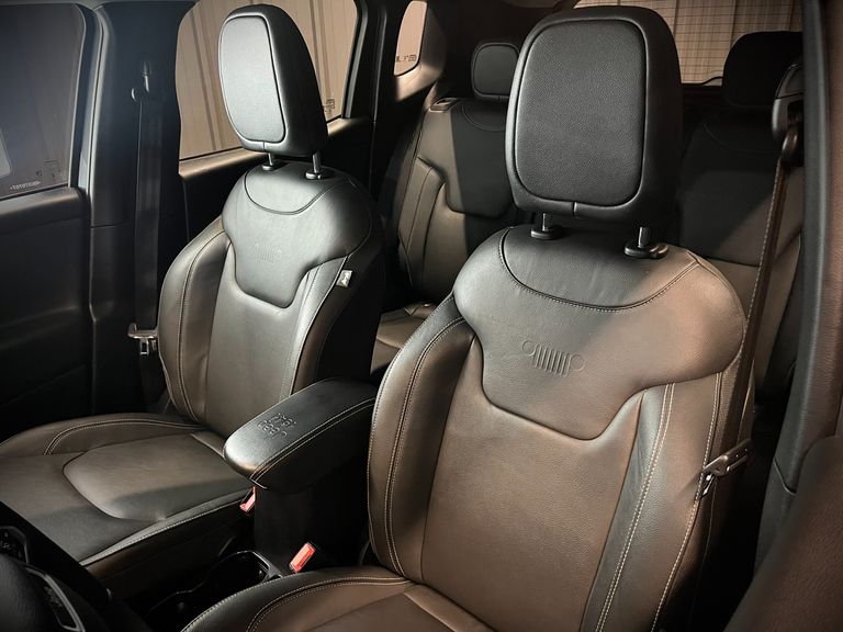 Jeep Renegade Long. T270 1.3 TB 4x2 Flex Aut.