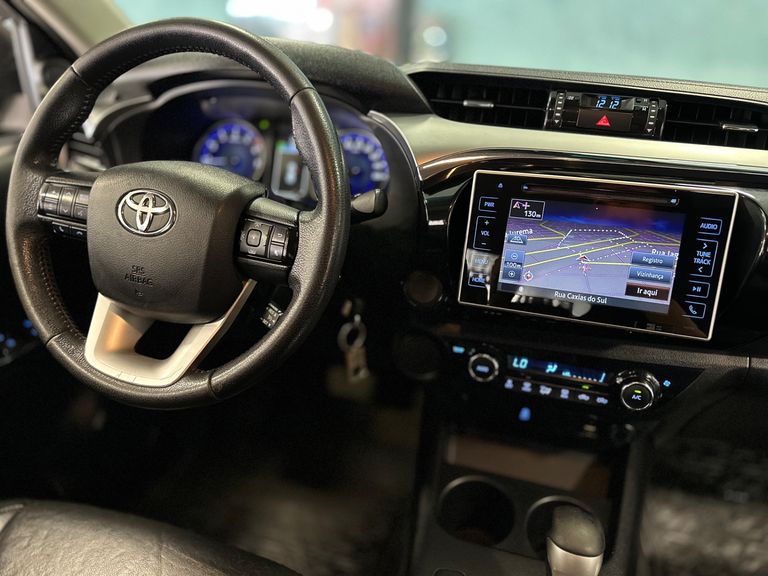 Toyota Hilux CD SRV 4x2 2.7 Flex 16V Aut.