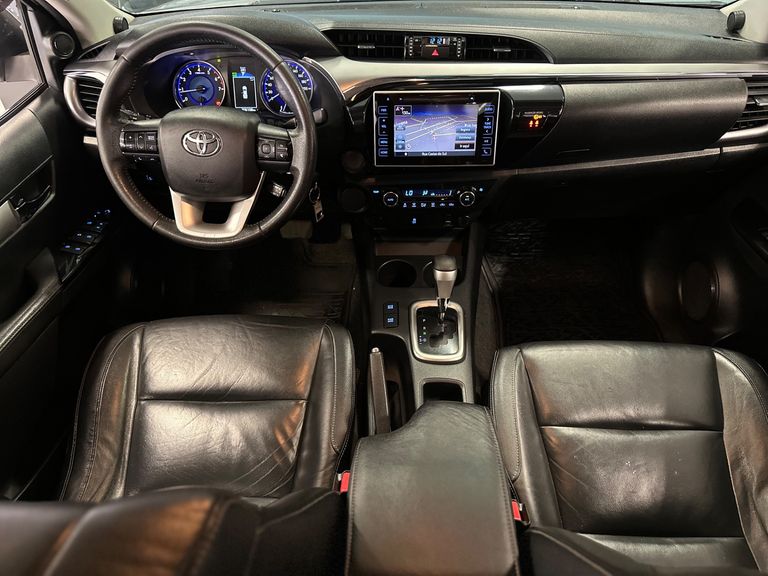 Toyota Hilux CD SRV 4x2 2.7 Flex 16V Aut.