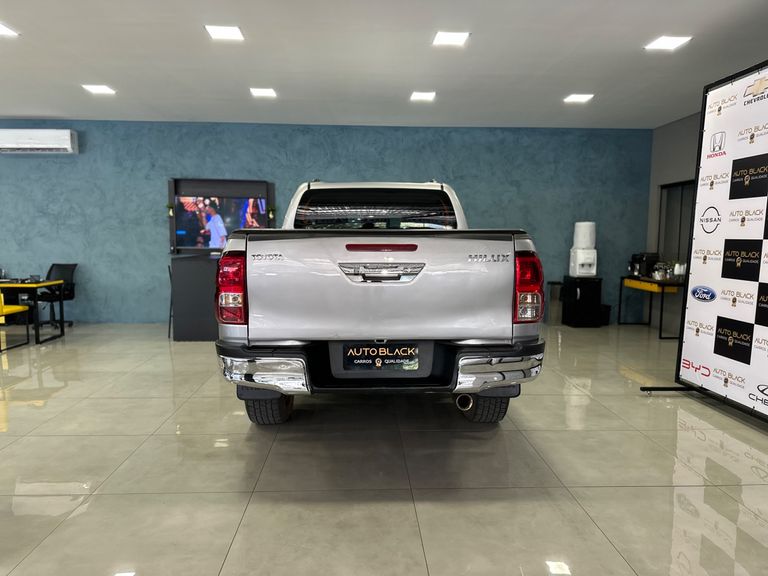 Toyota Hilux CD SRV 4x2 2.7 Flex 16V Aut.