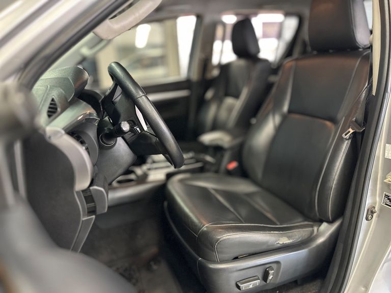 Toyota Hilux CD SRV 4x2 2.7 Flex 16V Aut.