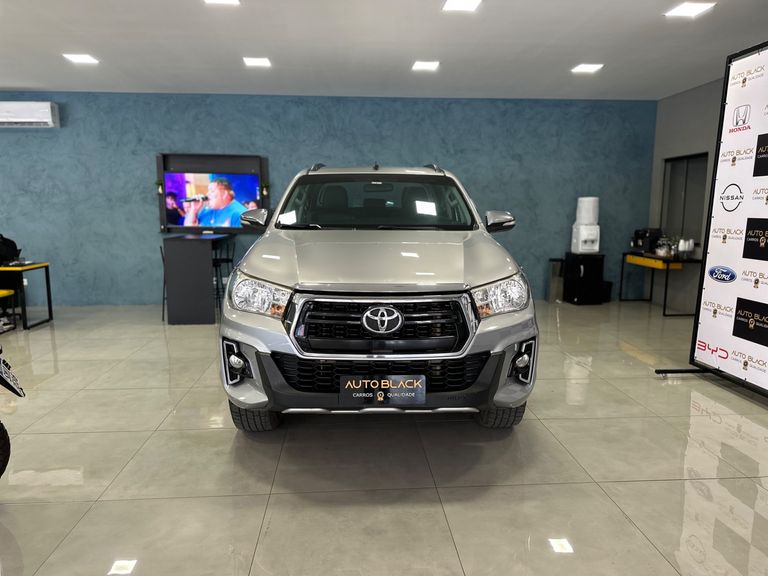 Toyota Hilux CD SRV 4x2 2.7 Flex 16V Aut.