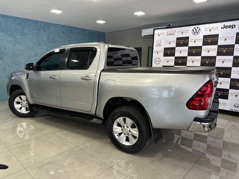 Toyota Hilux CD SRV 4x2 2.7 Flex 16V Aut.