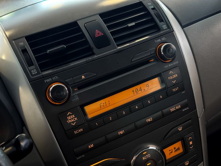 Toyota Corolla XEi 2.0 Flex 16V Aut.