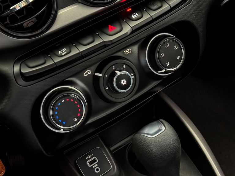 Fiat CRONOS 1.8 16V Flex Aut. 