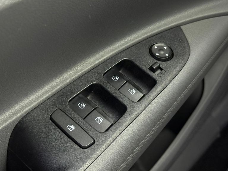 Hyundai HB20S Comfort Plus 1.0 Flex 12V Mec.