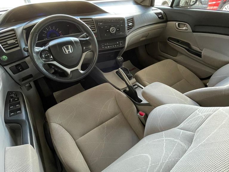 Honda Civic Sedan LXS 1.8/1.8 Flex 16V Mec. 4p