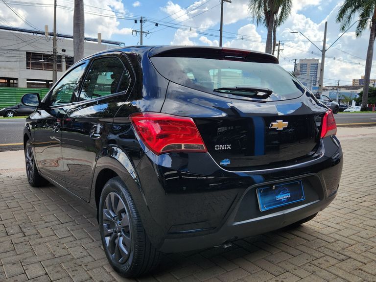 Chevrolet ONIX HATCH ADVANTAGE 1.4 8V Flex 5p Aut.