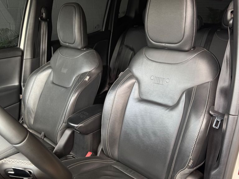 Jeep Renegade T270 1.3 TB 4x2 Flex Aut.