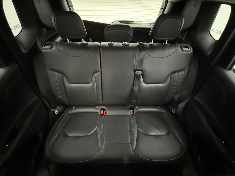 Jeep Renegade Long. T270 1.3 TB 4x2 Flex Aut.