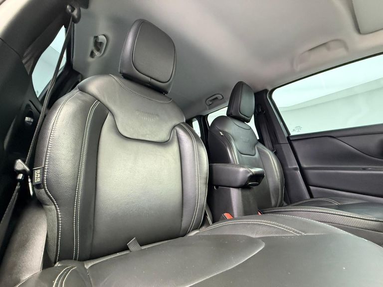 Jeep Renegade Long. T270 1.3 TB 4x2 Flex Aut.