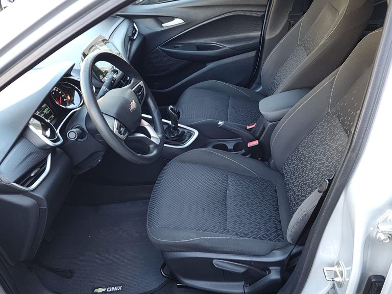 Chevrolet ONIX SEDAN Plus LT 1.0 12V TB Flex Mec.