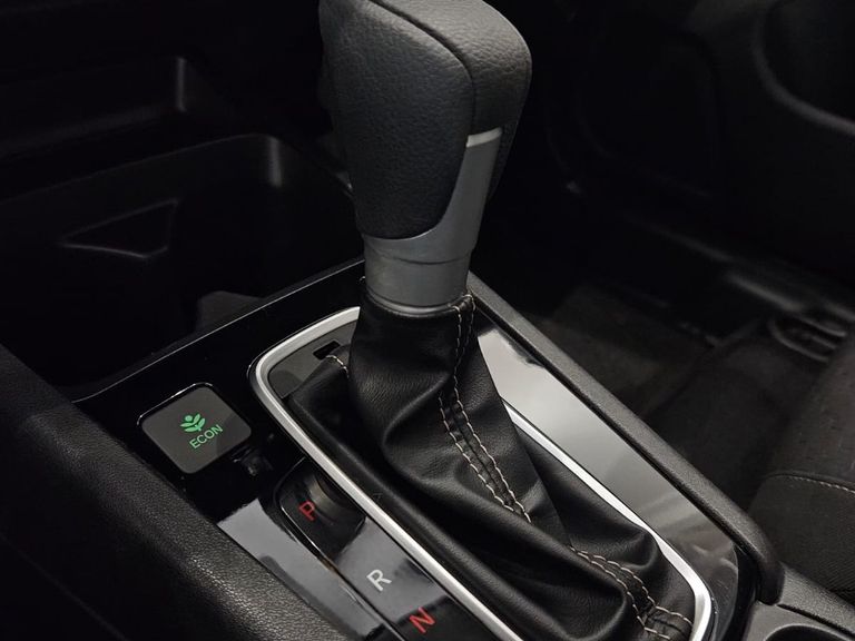 Honda CITY Hatchback LX 1.5 Flex 16V Aut.