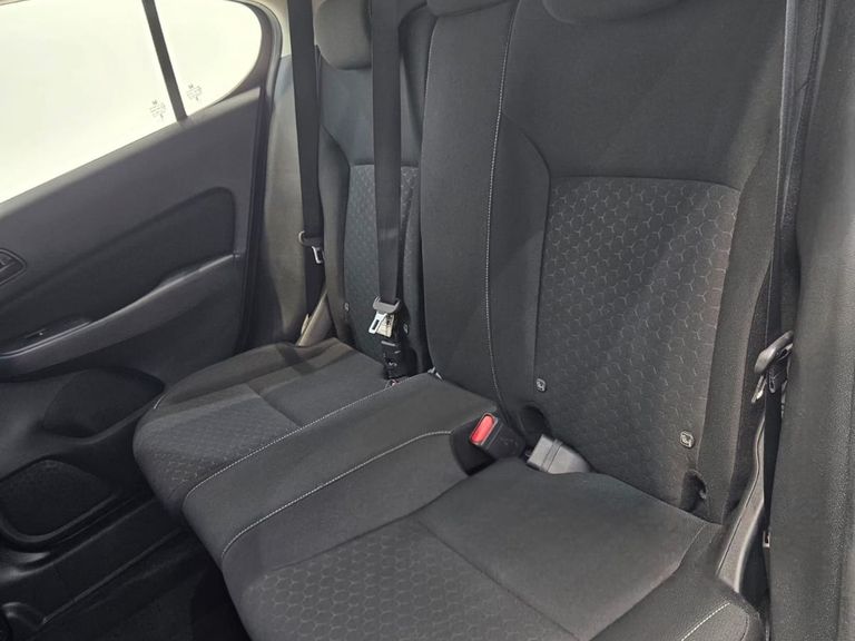 Honda CITY Hatchback LX 1.5 Flex 16V Aut.