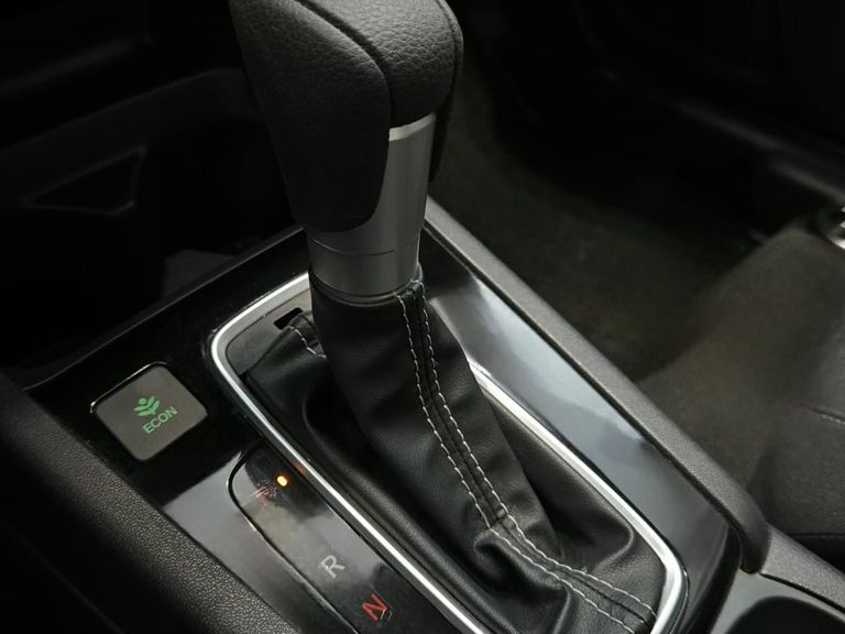 Honda CITY Hatchback LX 1.5 Flex 16V Aut.